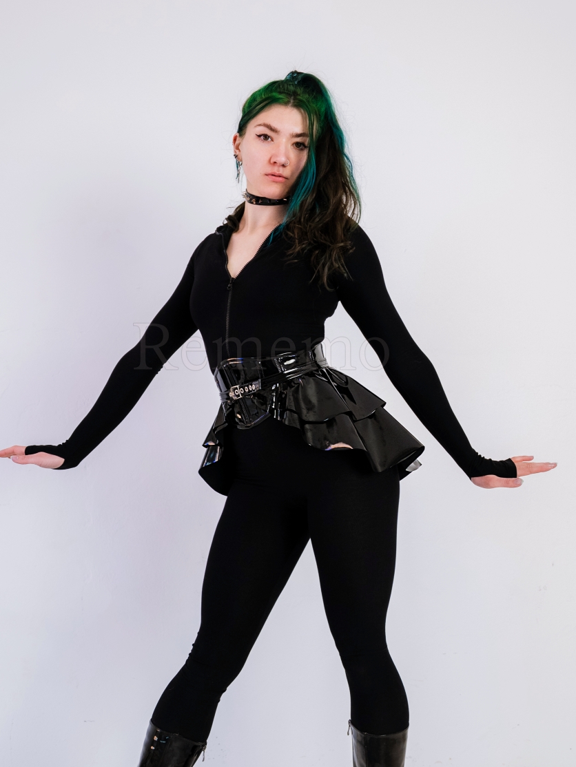 Czarna lakierowana spódniczka z falbanami peplum - baskinka PVC - obrazek 5